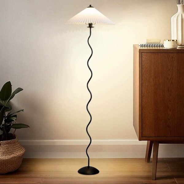 Velma Floor Light - Image 4